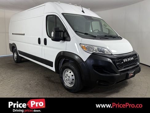 Used 2023 RAM ProMaster 2500 FWD image 1