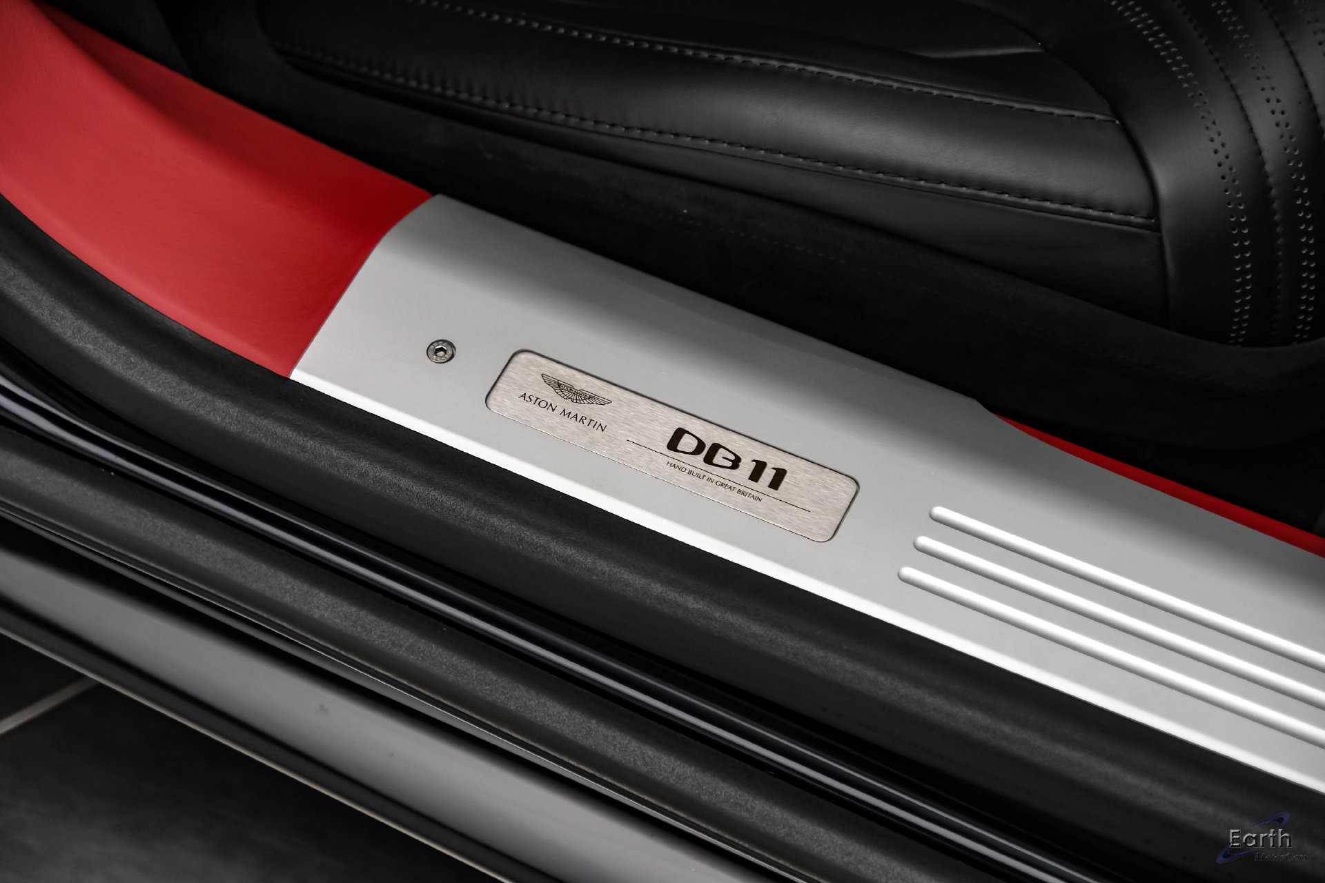Used 2021 Aston Martin DB11 Coupe RWD image 46