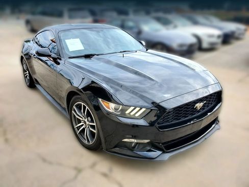 Used 2015 Ford Mustang Premium RWD image 14