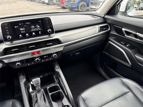 Used 2020 Kia Telluride S w/ S 8 Passenger Seating Package image 15