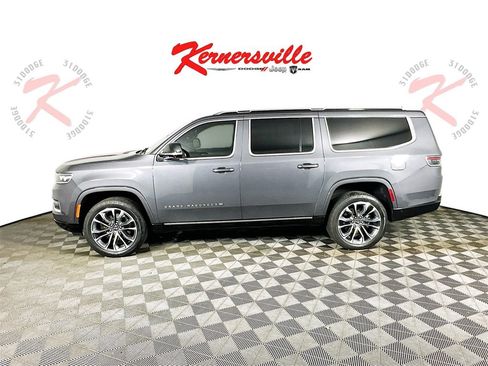 Used 2023 Jeep Grand Wagoneer L Series III w/ Rear Seat Video Group 1 image 4