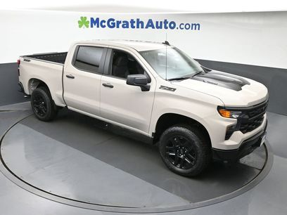 New 2026 Chevrolet Silverado 1500 Custom Trail Boss w/ Dark Appearance Package