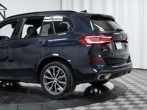 Certified 2022 BMW X5 xDrive40i w/ M Sport Package image 29