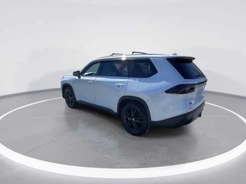 Used 2024 Toyota Grand Highlander Limited AWD/4WD image 13