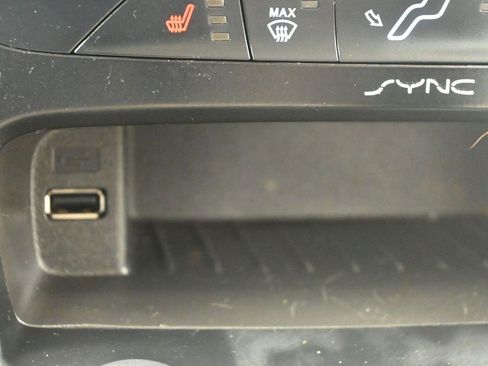 Used 2016 Ford Focus Electric Hatchback w/ Exterior Protection Package image 24