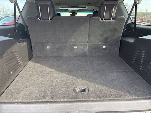 Used 2019 Cadillac Escalade ESV Luxury image 37