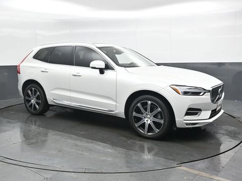 Used 2020 Volvo XC60 T6 Inscription w/ Protection Package Premier image 6