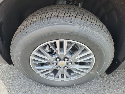 New 2025 Chevrolet Traverse LT w/ Enhanced Driving Package image 16