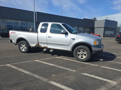Used 2003 Ford F150 XLT image 3