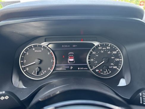 Used 2023 Nissan Rogue SV image 19