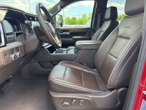 Used 2024 GMC Sierra 3500 Denali AWD/4WD image 26