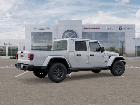 New 2026 Jeep Gladiator Sport image 4