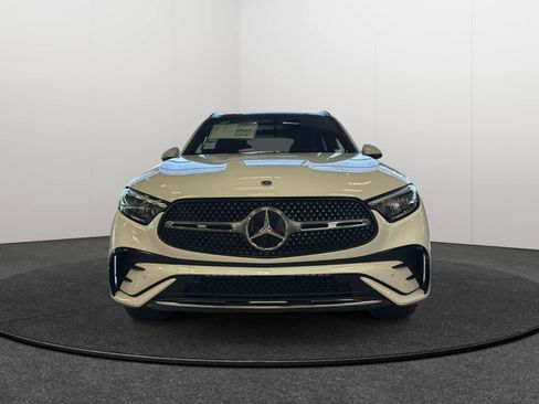 New 2025 Mercedes-Benz GLC 350e 4MATIC image 2