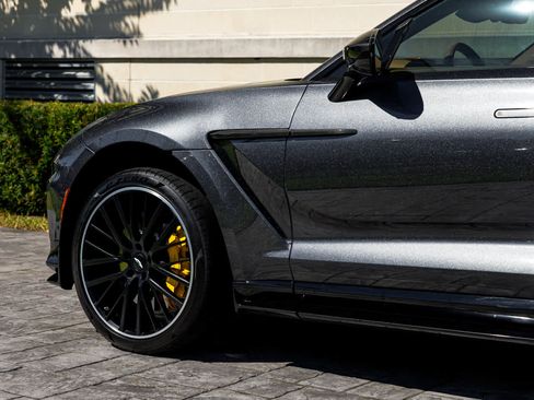 Used 2023 Aston Martin DBX 707 image 9