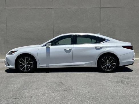 Used 2025 Lexus ES 350 w/ Premium Package FWD image 6