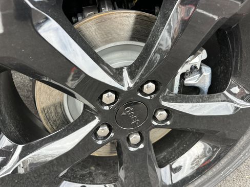 New 2025 Jeep Grand Cherokee L Altitude image 34