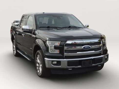 Used 2015 Ford F150 Lariat w/ Equipment Group 502A Luxury image 7