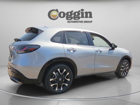 New 2026 Honda HR-V EX-L image 5