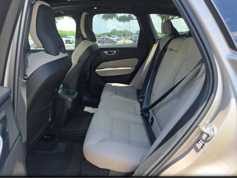 Certified 2026 Volvo XC60 B5 Plus AWD/4WD image 7