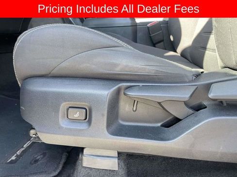 Used 2024 Toyota Tacoma TRD Off-Road AWD/4WD image 20