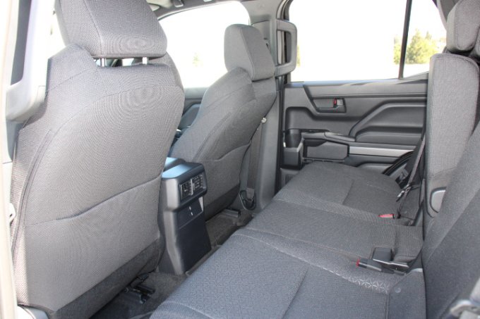New 2026 Toyota 4Runner SR5 AWD/4WD image 18