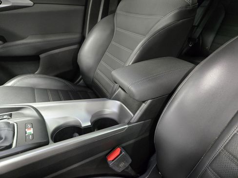 Used 2024 Alfa Romeo Tonale Veloce image 32