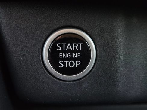 Used 2023 Nissan Rogue SV FWD image 20
