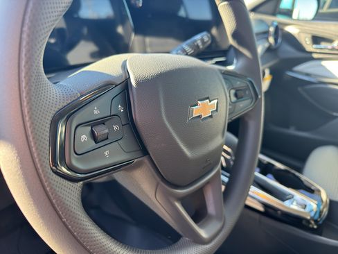 New 2026 Chevrolet Trax LT w/ Sunroof Package image 11