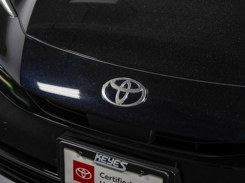 Certified 2023 Toyota Prius XLE FWD image 8