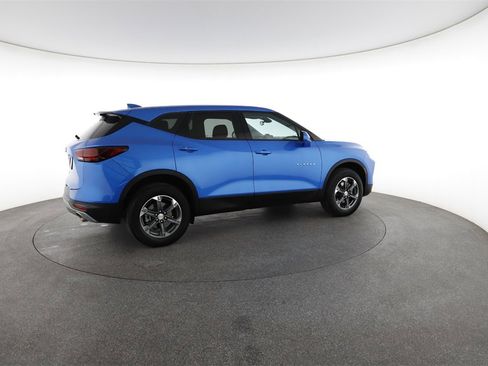 Used 2025 Chevrolet Blazer LT image 13