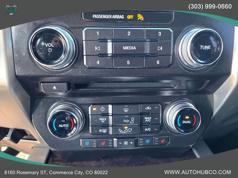 Used 2015 Ford F150 Platinum w/ Equipment Group 701A Luxury image 17