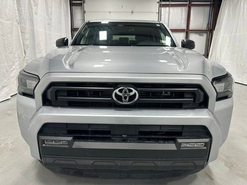 Used 2025 Toyota 4Runner SR5 image 2
