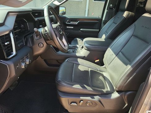 Used 2024 GMC Sierra 1500 Denali w/ Technology Package AWD/4WD image 20