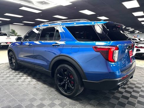 Used 2020 Ford Explorer ST w/ ST High-Performance Pack image 9