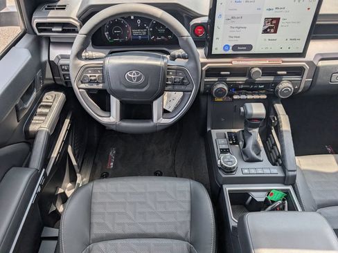 New 2026 Toyota 4Runner TRD Off-Road Premium w/ Tow Technology Package AWD/4WD image 27