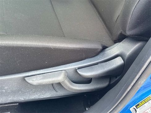 Certified 2025 Nissan Kicks Play S image 22