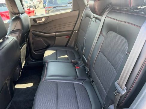 Used 2024 Ford Escape ST-Line w/ Tech Pack #1 AWD/4WD image 9