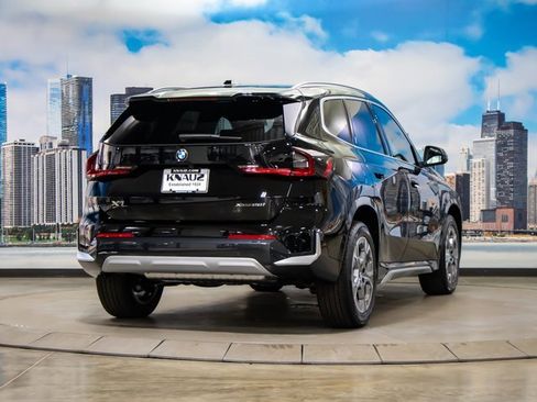 Used 2025 BMW X1 xDrive28i w/ Technology Package image 7