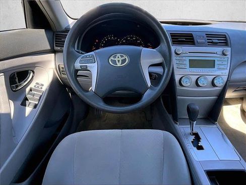 Used 2009 Toyota Camry LE image 7