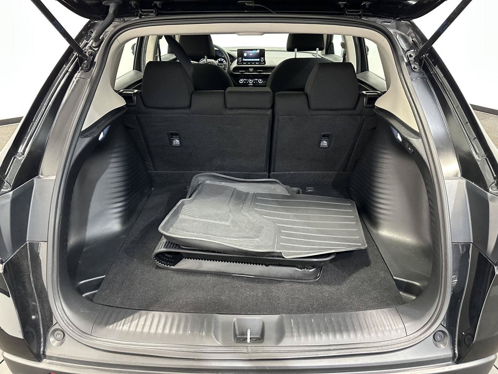 Certified 2025 Honda HR-V LX image 23