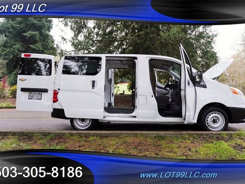 Used 2017 Chevrolet City Express LT image 27