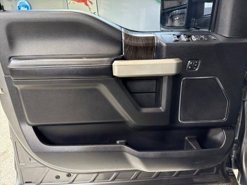 Used 2021 Ford F250 Lariat w/ Lariat Ultimate Package image 22