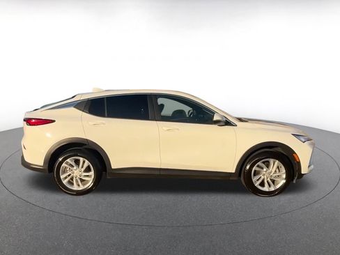 Used 2025 Buick Envista Preferred image 15