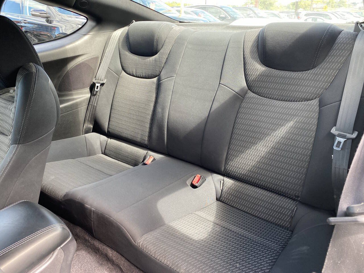 Used 2013 Hyundai Genesis 2.0T RWD image 13
