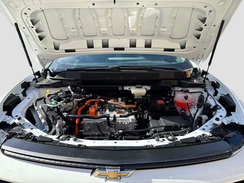 New 2026 Chevrolet Equinox EV LT image 30