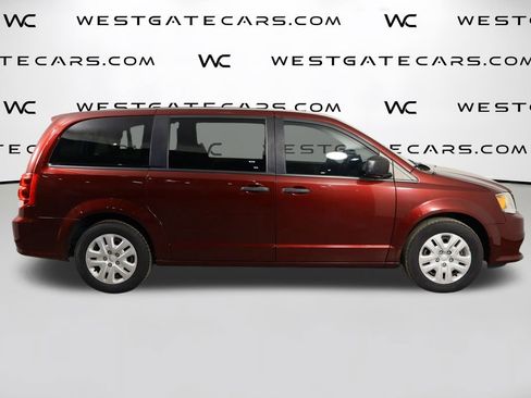 Used 2019 Dodge Grand Caravan SE image 40