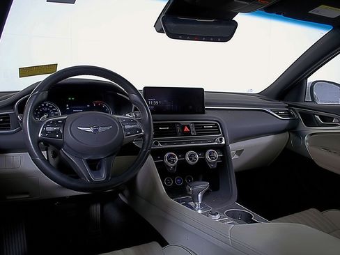 Used 2022 Genesis G70 2.0T w/ Prestige Package image 12