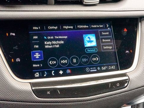 Certified 2025 Cadillac XT6 Luxury image 33