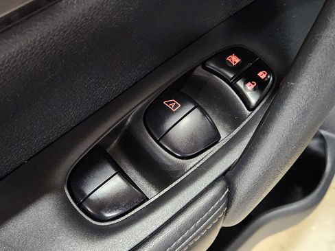 Used 2020 Nissan Rogue SV w/ Sun & Sound Touring Package image 44