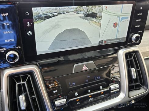 Certified 2022 Kia Sorento S image 25
